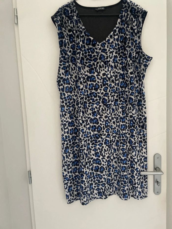 Robe t 48 - photo numéro 2