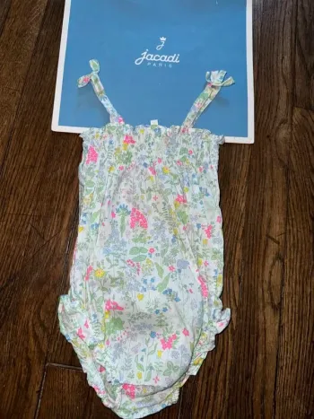 maillot de bain ou barboteuse liberty Jacadi 6 mois