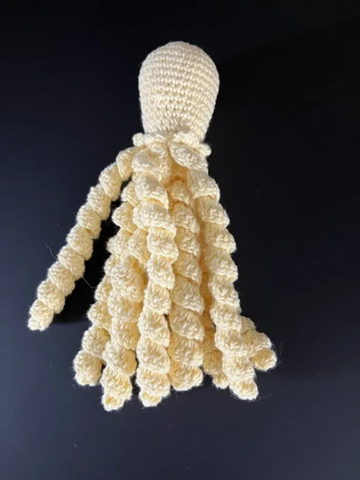 🐙 Doudou Pieuvre jaune pour Bébé Prématuré Fait main au crochet Prématuré, jusqu'à 44cm·Neuf avec é - photo numéro 2