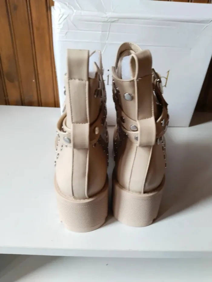 Jolies bottines femme de marque Girlhood pointure 40 - photo numéro 5