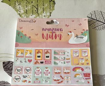 Bloc de 24 feuilles prédécoupés à motifs loisirs créatif scrapbooking