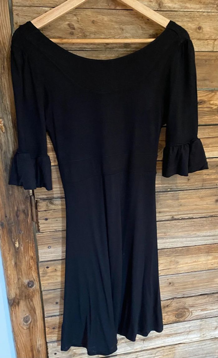 Petite robe noire - photo numéro 2