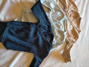 Lot de  body manche longue