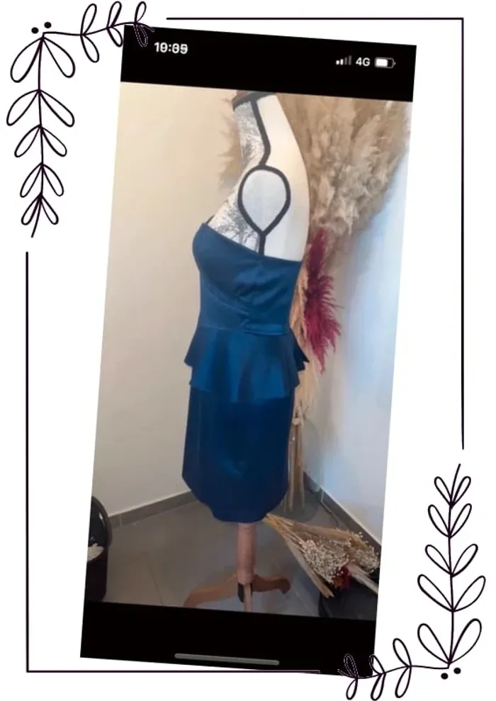 Robe bustier bleu satiné - photo numéro 3