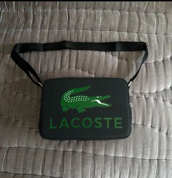 Saccoche Lacoste
