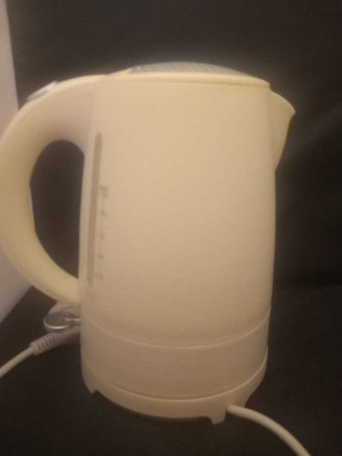 Bouilloire électrique Arthur Martin - photo numéro 5