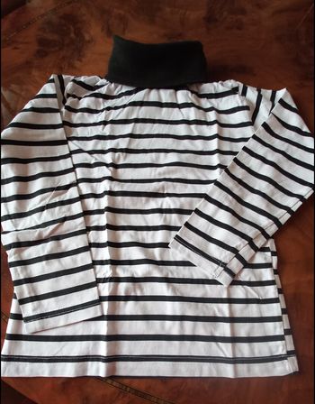 T-shirt manches longues col roulé 6 ans
