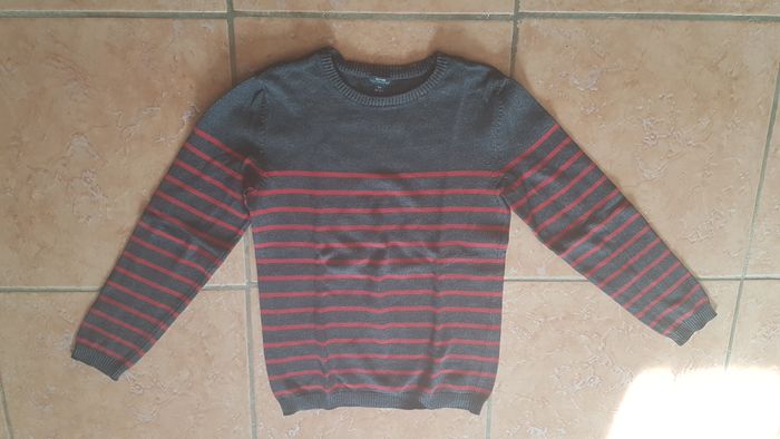 Pull garçon 10 ans gris et rouge Kiabi