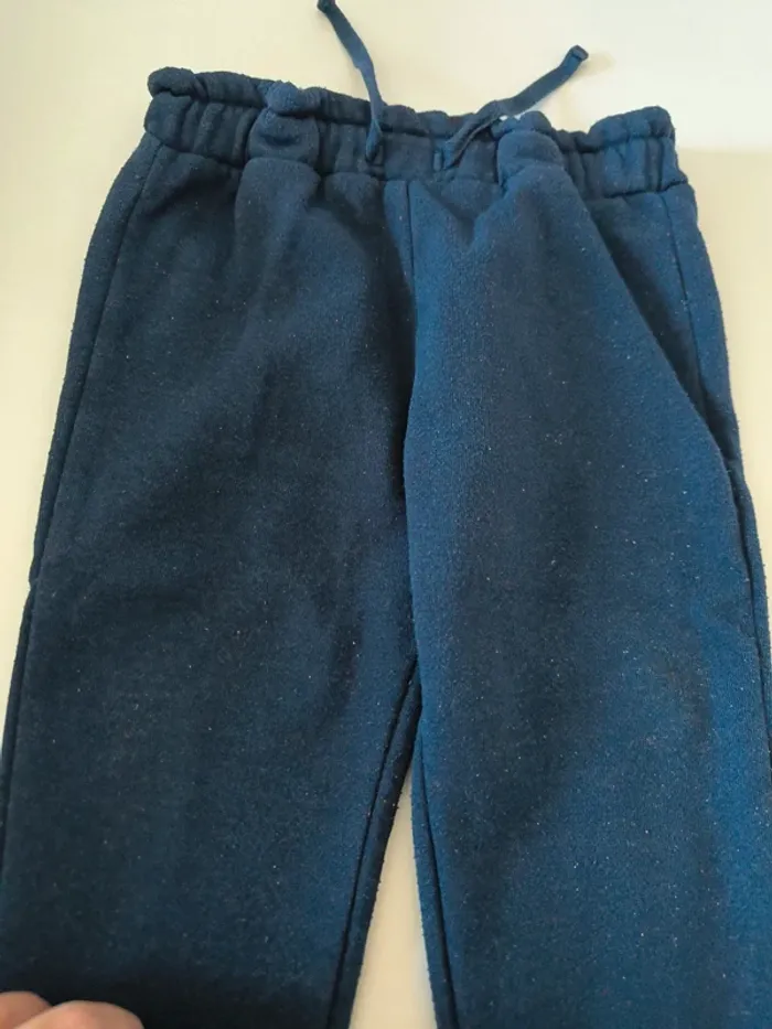 Pantalon bleu pailleté. Fille. TAO 24 mois - photo numéro 2