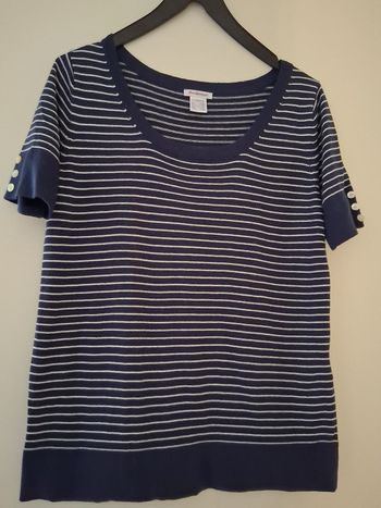T-shirt rayé bleu marine et blanc " 38- 40"