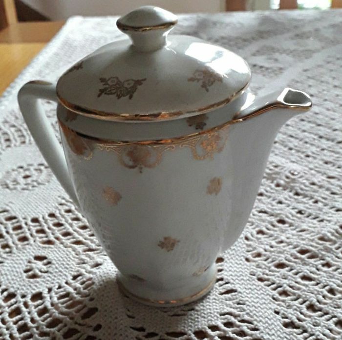 Service à café porcelaine - photo numéro 5