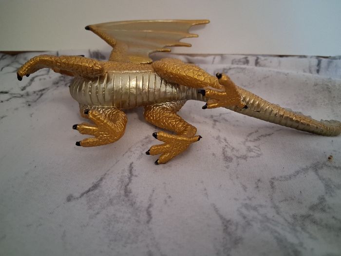 Figurine dragon couleur doré - photo numéro 5