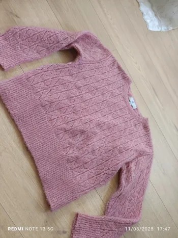 Magnifique pull rose La redoute taille 6 ans