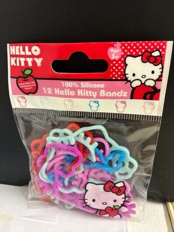 Lot 12 bracelets hello kitty bandz 
