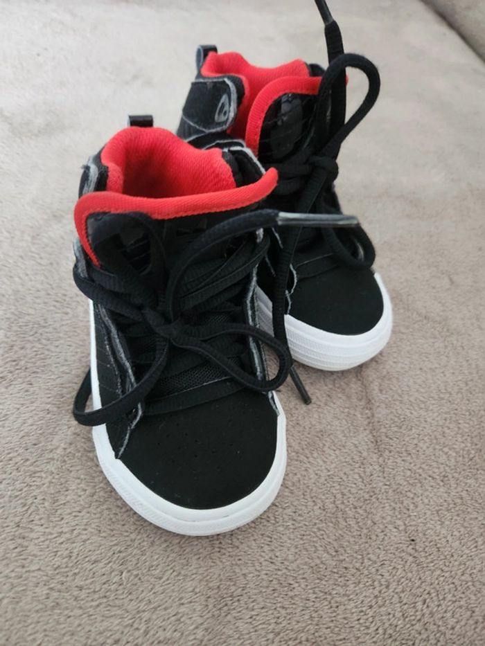 Bottines garçon  Adidas taille 22