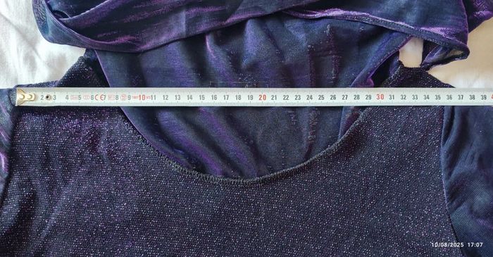 Haut à paillettes violette T 36 - photo numéro 3
