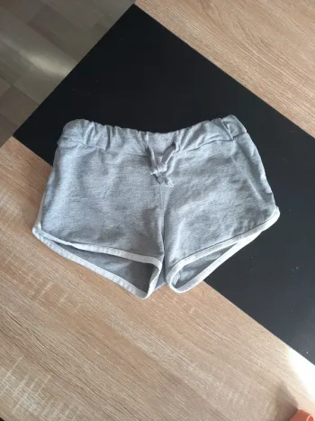 Short gris fille 10 ans