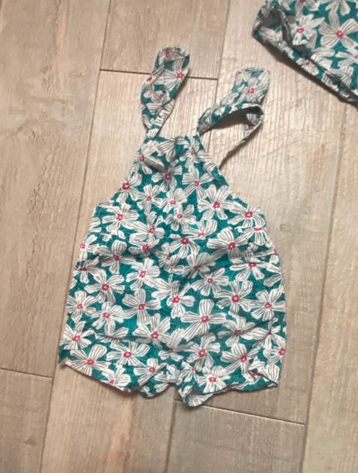 Combi short fleurie neuve - 6 mois - photo numéro 2