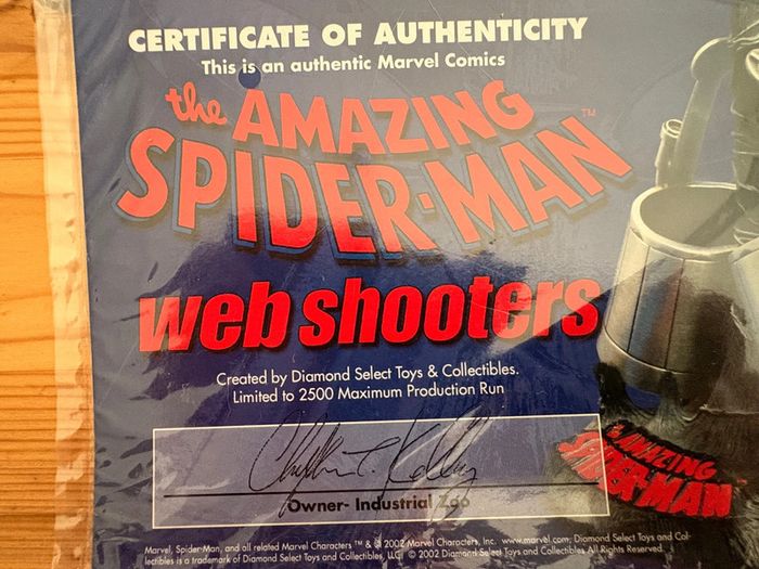 Réplique du lanceur de toiles Amazing Spiderman - photo numéro 3