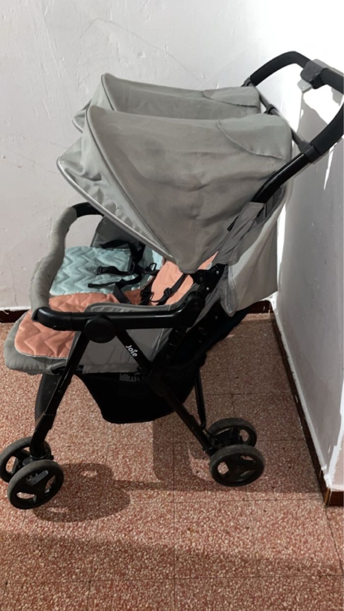 Poussette joie double - photo numéro 2