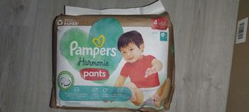 Couches Pampers taille 4 pants