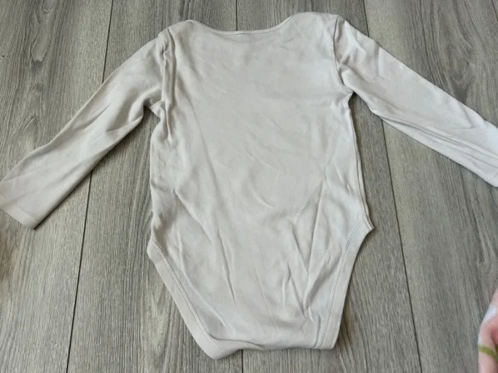 Lot bodys Disney manches longues 36 mois - photo numéro 19