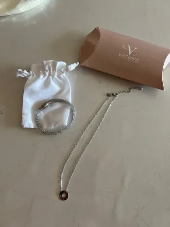 Parure bracelet et collier Victoria