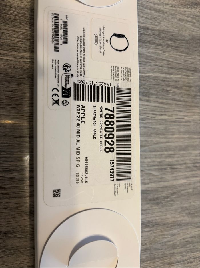 Montre Apple Watch SE - photo numéro 3