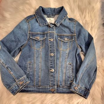 💜💜🤩😍Veste en jeans 8 ans fille 💜💜🤩😍(mise 1 fois)
