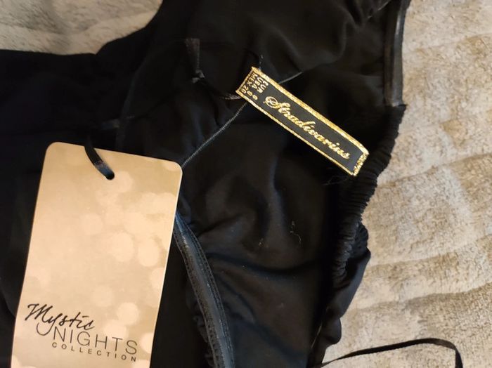 magnifique robe bustier noir stradivarius - photo numéro 3