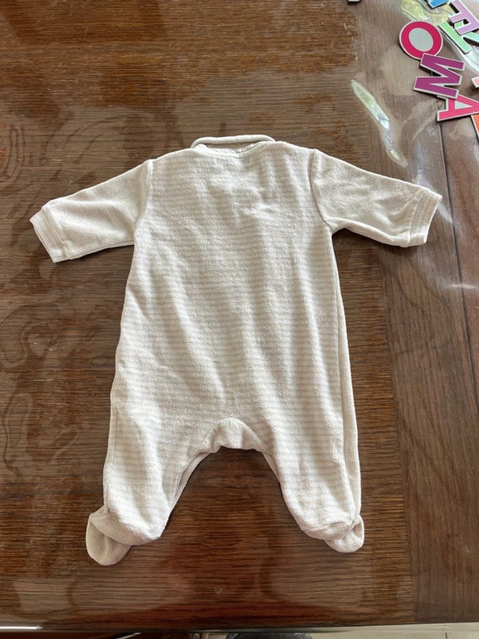 Pyjamas 1 mois - photo numéro 3