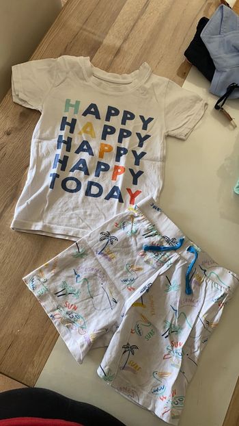 Ensemble t-shirt short primark 18/24 mois