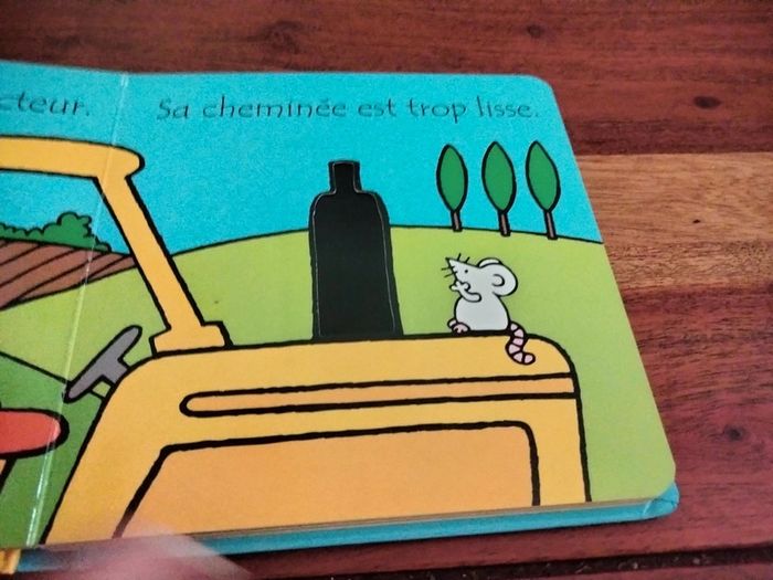 Livre cartonné où est mon tracteur les tout doux usborne - photo numéro 3