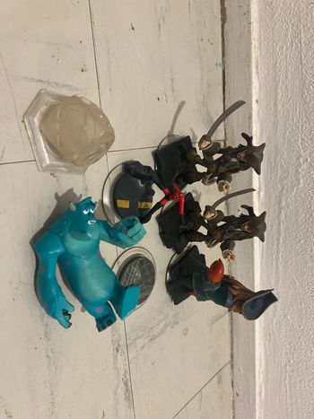 Lot figurines Disney infinity