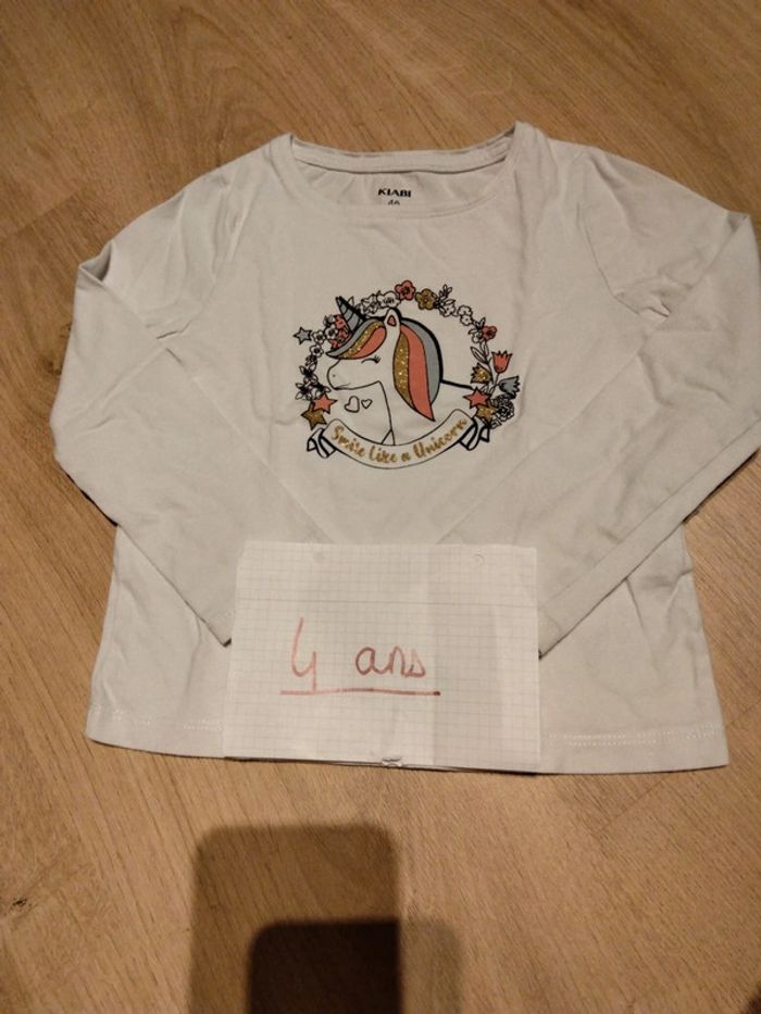 Tee shirt ML 4 ans licorne paillettes