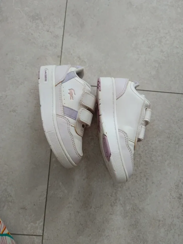 Basket Lacoste fille t22 - photo numéro 5