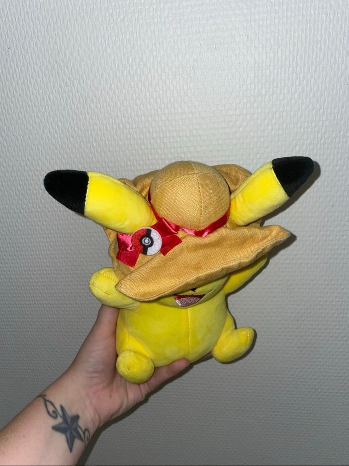 Peluche Pokémon pikachu - photo numéro 6