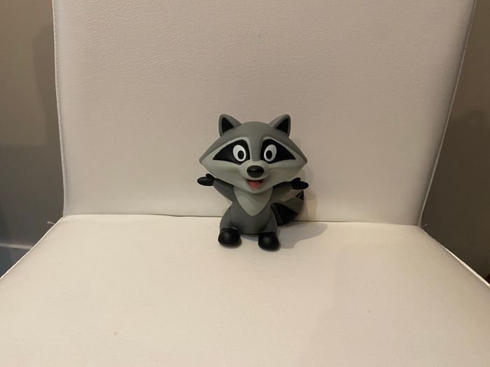 Figurine meeko pocahontas disney