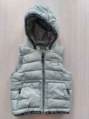 Doudoune sans manches à capuche 3A
