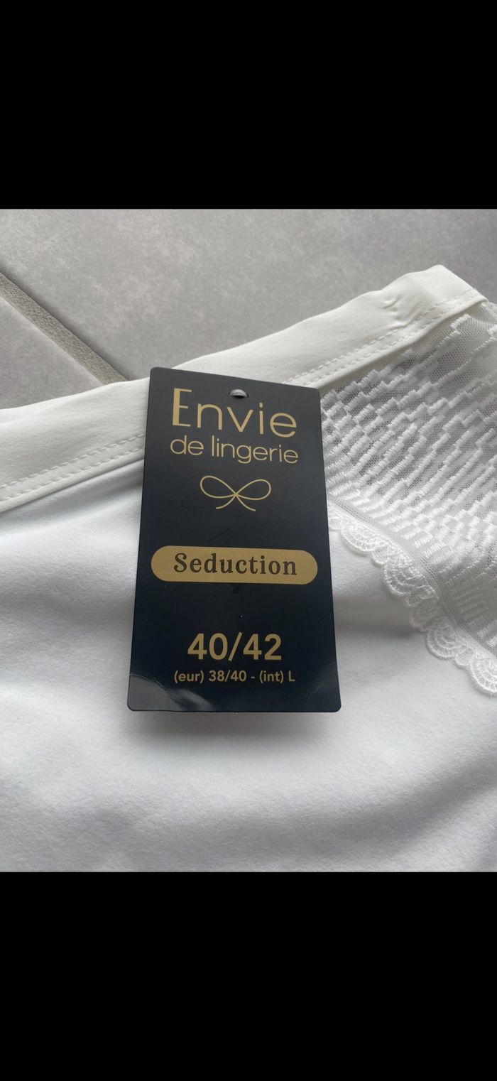 Short de nuit blanc Taille 40/42 - photo numéro 6