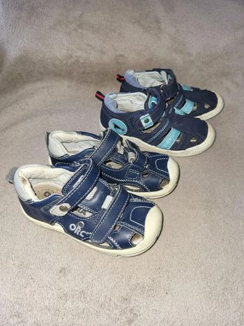 Chaussures sandales garçon 23 et 24