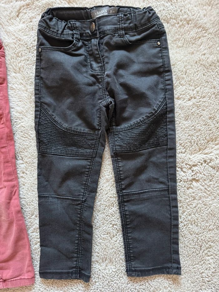 Lot 2 jeans 3 ans - photo numéro 4