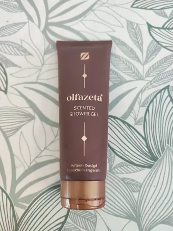 Olfazeta gel douche 250ml valeur 12€  à utiliser 6 mois après ouverture