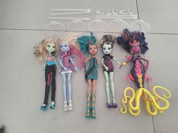 Lot poupées monster high