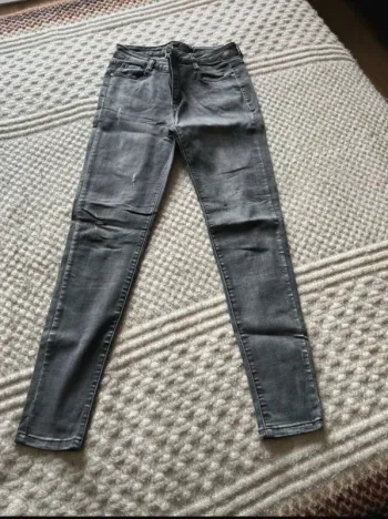 Jean gris