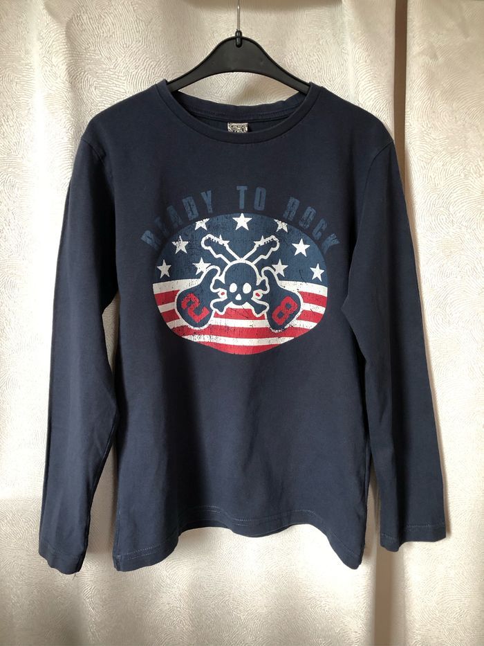 T-shirt rock guitares tête de mort 10 ans Tape à l’œil