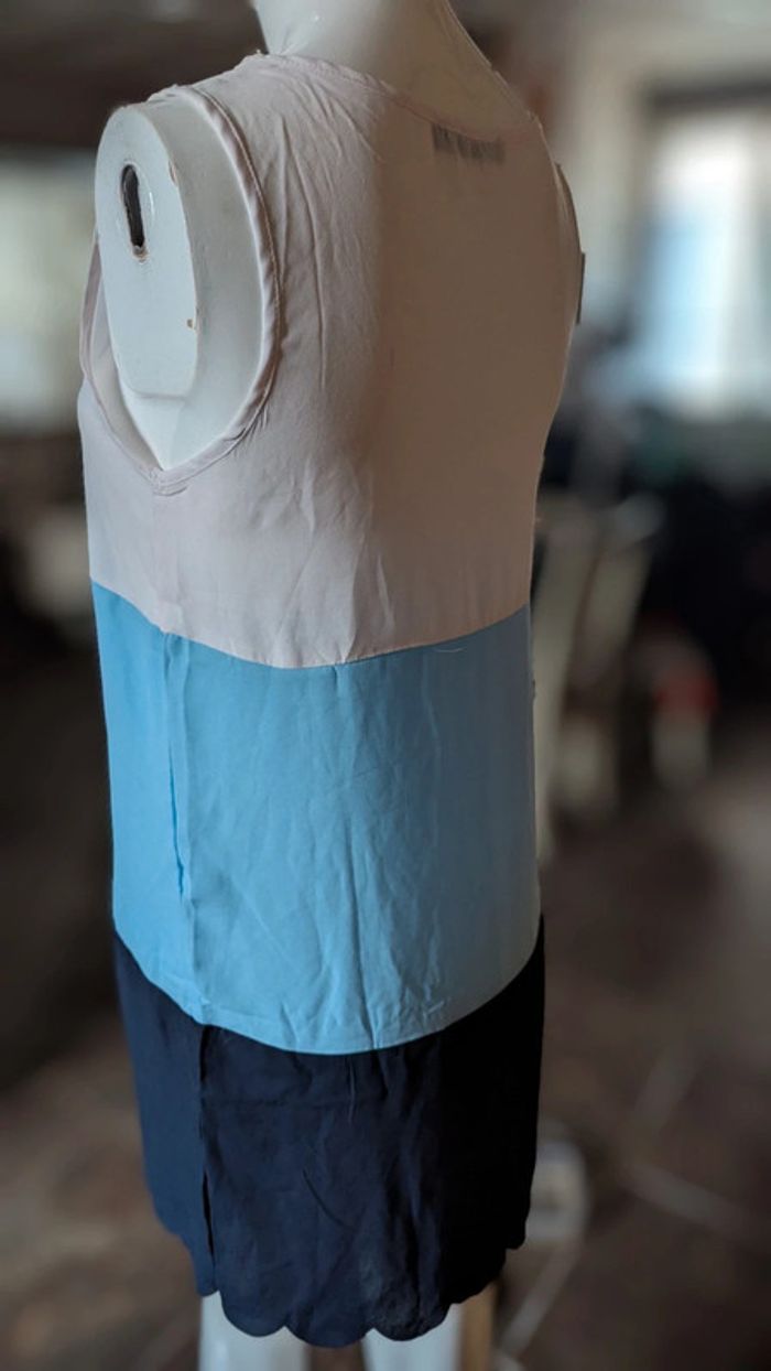 Robe XS - photo numéro 2