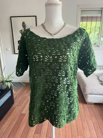 Superbe pull mailles crochet vert sapin fait main