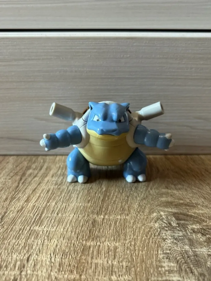 Figurine Tortank / Pokémon / McDonald’s Happy Meal (2013) / Très bon état