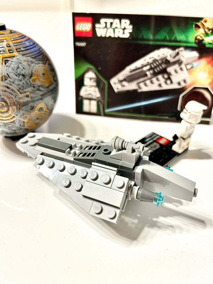 Lego Star Wars - Set Republic Assault Ship & Planet Coruscant - 75007 - Complet - photo numéro 5